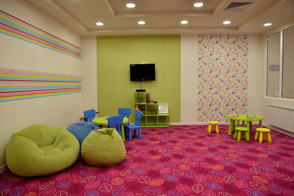 Glicinia Hotel 골든샌드 외부 사진
