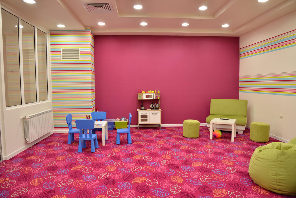 Glicinia Hotel 골든샌드 외부 사진
